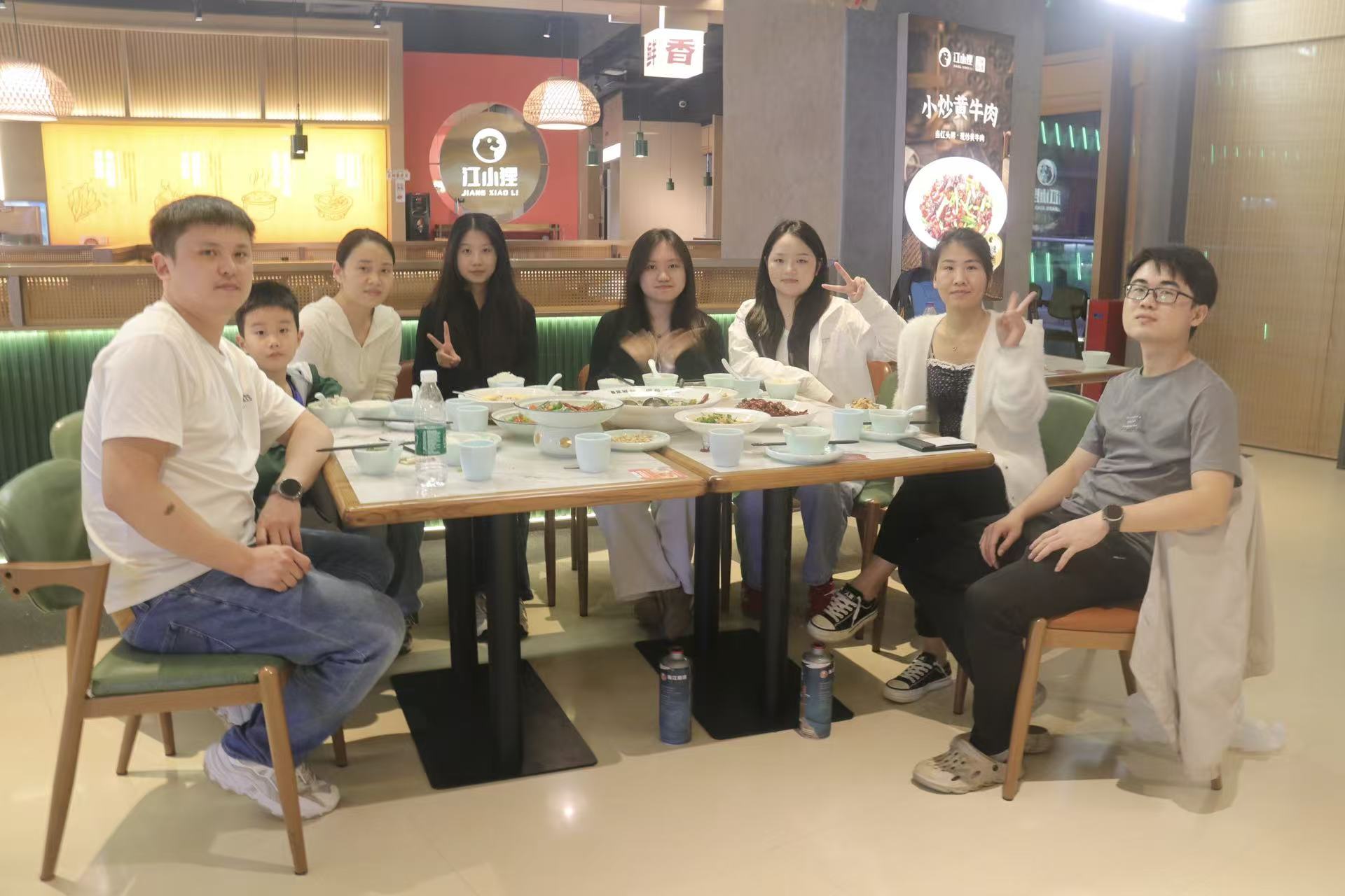 1765362715868262.jpg e8227c46b81c0161bde61c0fc4c3e806.jpg